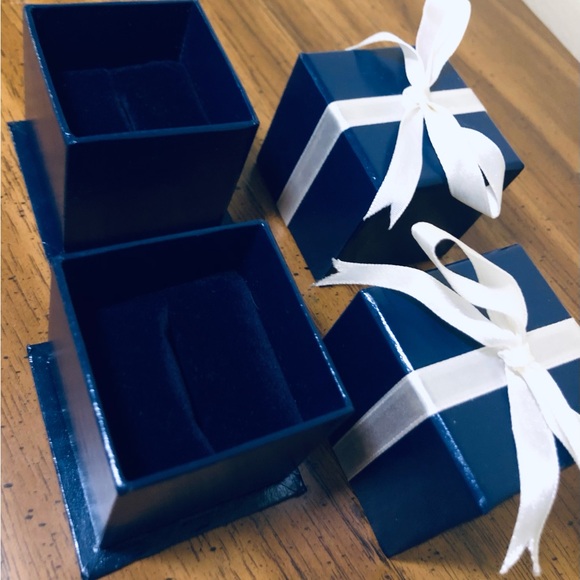 Matching ring boxes - Picture 2 of 2